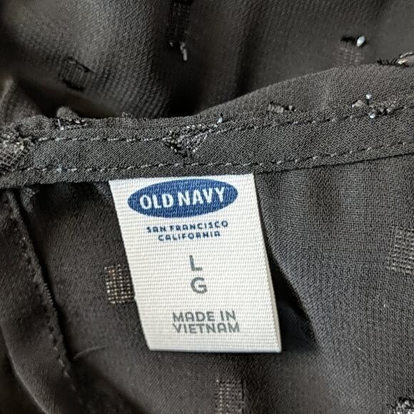 EUC Old Navy Cold Shoulder Top - Picture 6 of 7